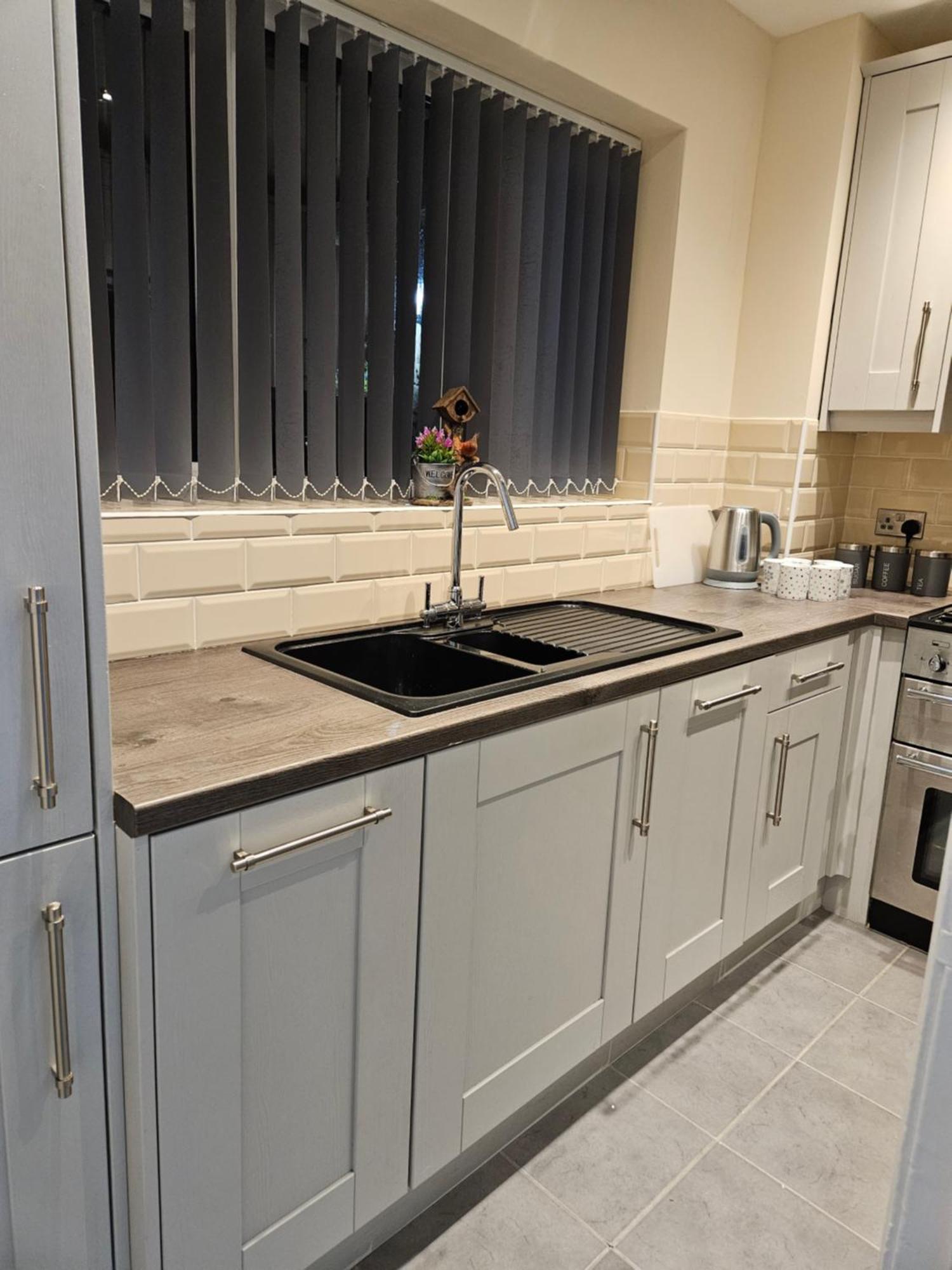 Lister Park Bradford 2Bed Detached Cottage House Parking Cinema Screen Games Room 외부 사진